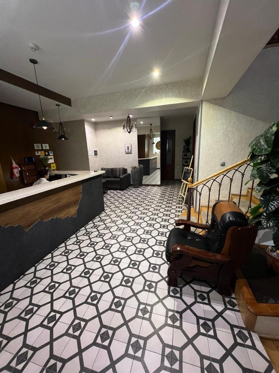 Hotel Livin 第比利斯 外观 照片